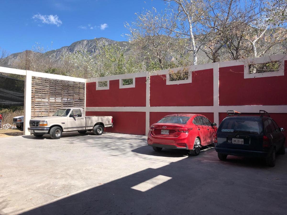 Oyo Hotel Cuatro Reales Galeana Екстер'єр фото