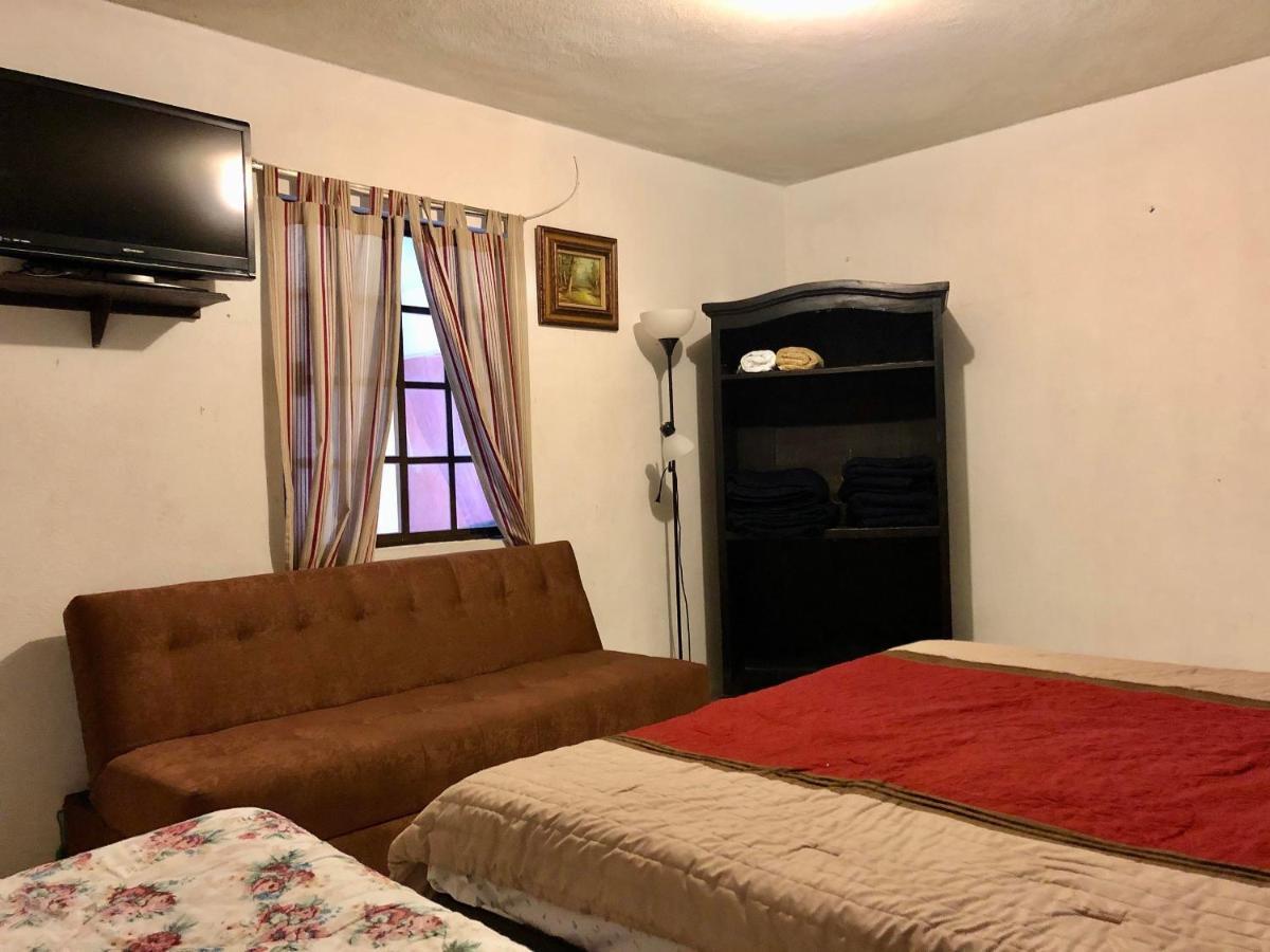 Oyo Hotel Cuatro Reales Galeana Екстер'єр фото