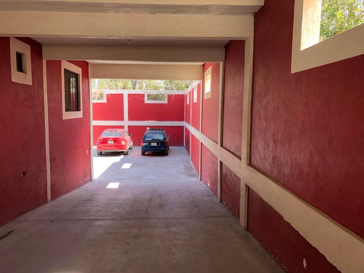 Oyo Hotel Cuatro Reales Galeana Екстер'єр фото